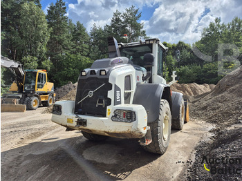 Wheel loader Volvo L 90: picture 3