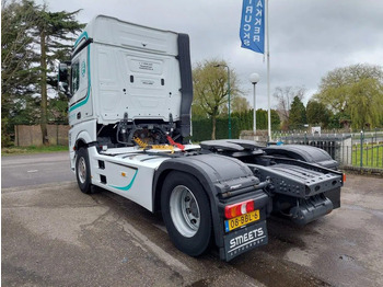 Tractor unit Mercedes-Benz Actros 1842: picture 4 Tractor unit Mercedes-Benz Actros 1842: picture 4