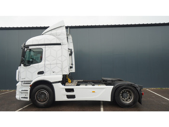 Tractor unit MERCEDES-BENZ Actros 1936