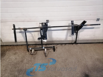 Universal part for Truck Volvo Kabiini tuulesuunaja kandur 82211420: picture 2 Universal part for Truck Volvo Kabiini tuulesuunaja kandur 82211420: picture 2