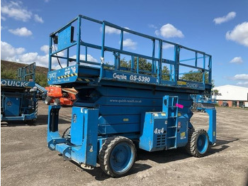 Scissor lift GENIE