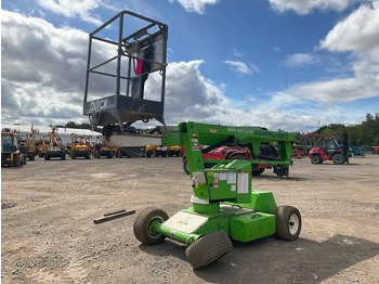 Articulated boom NIFTYLIFT