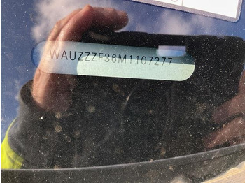 Car Audi Q3: picture 5