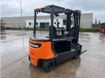 New Electric forklift Doosan B35X-7 PLUS: picture 3 New Electric forklift Doosan B35X-7 PLUS: picture 3