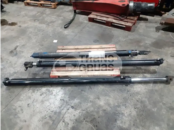 Truck mounted crane