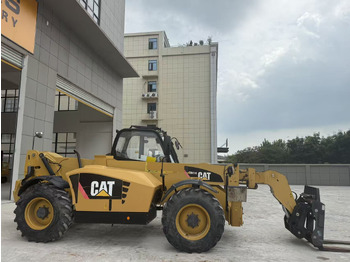 Diesel forklift CATERPILLAR TH