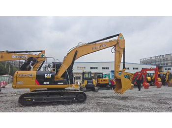 Crawler excavator CATERPILLAR 320D
