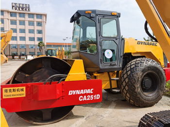 Road roller DYNAPAC