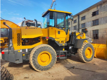 Wheel loader SDLG