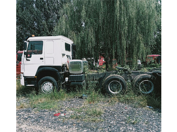 Tractor unit Howo 420hp 6x4: picture 2