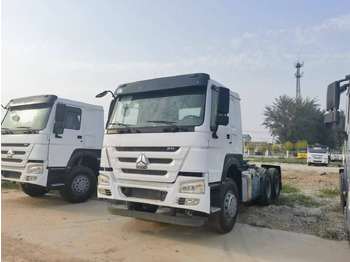 Tractor unit SINOTRUK HOWO