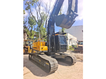 Crawler excavator HYUNDAI HX220HD: picture 3