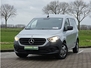 Closed box van MERCEDES-BENZ Citan