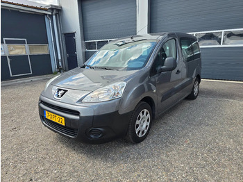 Car PEUGEOT