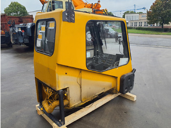 Cab for Mobile crane Grove GMK 3050 operators cab: picture 3