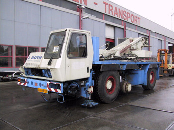 All terrain crane GROVE