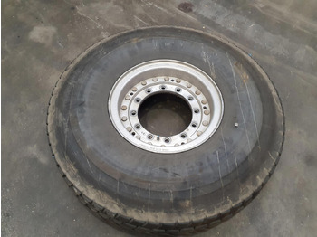 Wheel and tire package GROVE