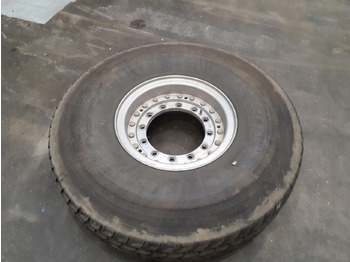Wheel and tire package GROVE
