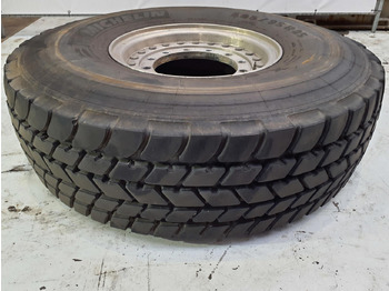 Wheel and tire package GROVE