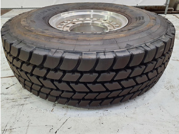 Wheel and tire package GROVE