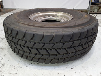 Wheel and tire package GROVE