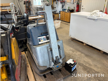 Vibratory plate