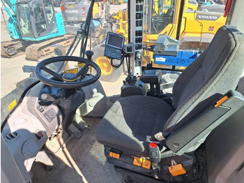 Wheel loader Volvo L 90 H: picture 5