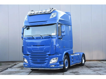 Tractor unit DAF XF 530