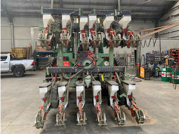 Seed drill