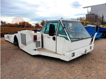 Pushback tractor FMC