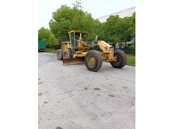 Grader CATERPILLAR 140H