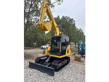Crawler excavator