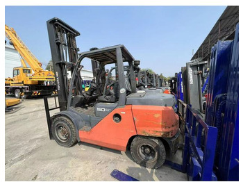 Forklift TOYOTA