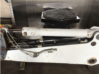 Hydraulic cylinder LIEBHERR