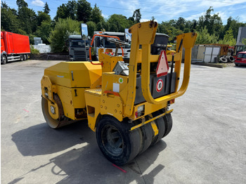 Road roller BOMAG BW135: picture 5
