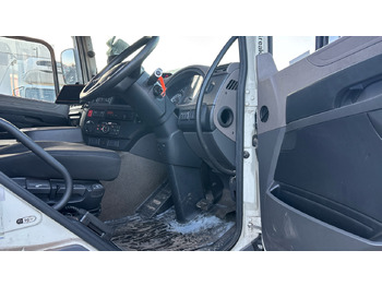 Box truck DAF CF 260: picture 5