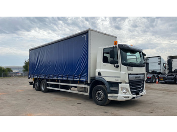 Curtainsider truck DAF CF 320