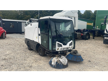 Road sweeper JOHNSTON