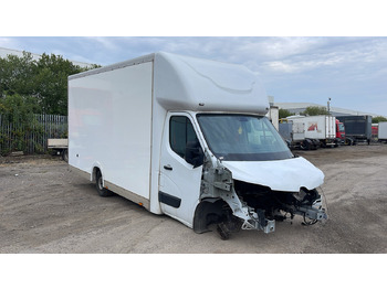 Closed box van RENAULT Master