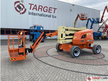 Articulated boom JLG