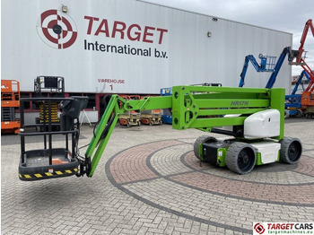 Articulated boom NIFTYLIFT