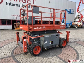 Scissor lift SKYJACK