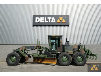Grader CATERPILLAR
