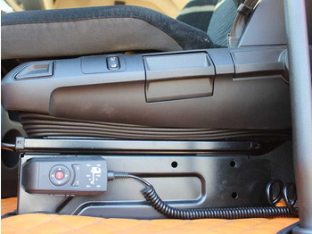 Tractor unit Mercedes-Benz Actros 1848 GIGA SPACE, EURO 6, LOWDECK: picture 5