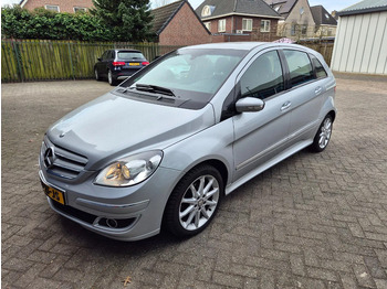 Car MERCEDES-BENZ