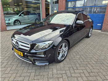 Sedan MERCEDES-BENZ