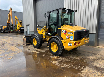 Wheel loader Caterpillar 908M: picture 3