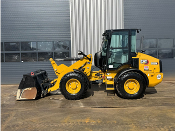Wheel loader CATERPILLAR 908M