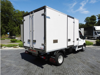 Refrigerated delivery van FORD TRANSIT REGRIGERATOR BOX 0*C POWER SUPPLY 230V CRUISE CONTROL AIR CONDITIONING TWIN WHEELS  170HP: picture 3