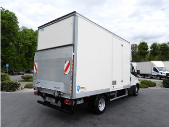 Closed box van IVECO DAILY 35C16 BOX LIFT 8 PALLETS CRUISE CONTROL TWIN WHEELS AIR CONDITIONING  160HP: picture 3